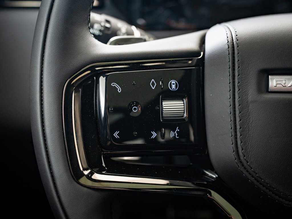 2026 Land Rover Range Rover Velar SE photo 22