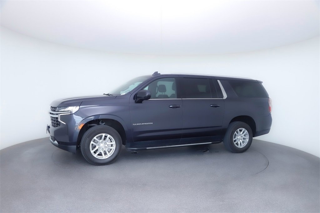 2023 Chevrolet Suburban LT photo 15