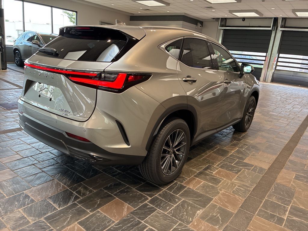 2025 Lexus NX 350 Premium AWD photo 5
