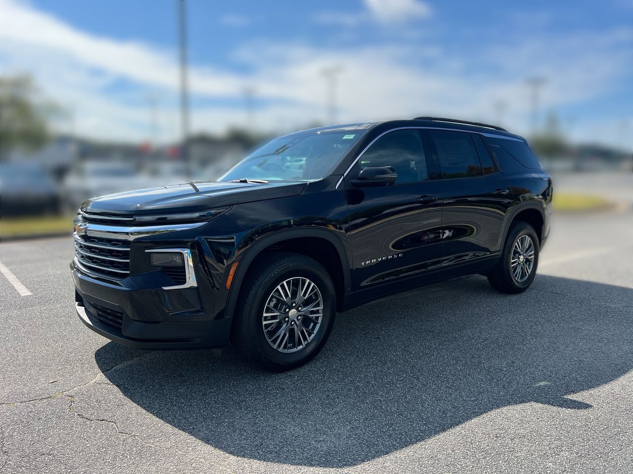 2026 Chevrolet Traverse LT's photo