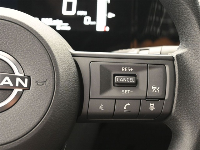 2025 Nissan Kicks SV photo 24