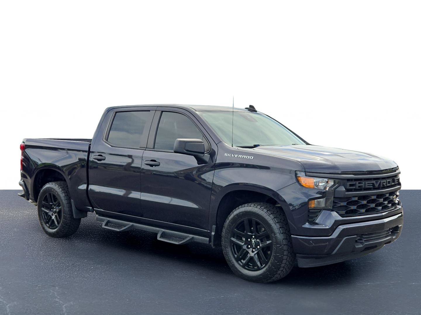2022 Chevrolet Silverado 1500 Custom photo 3