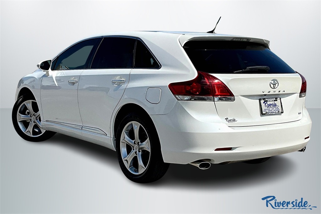 2015 Toyota Venza XLE photo 4