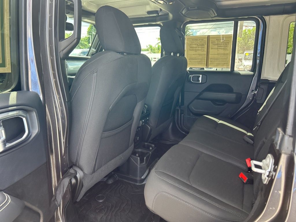 2019 Jeep Wrangler Unlimited Sahara photo 33