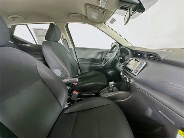 2025 Nissan Kicks Play S photo 25