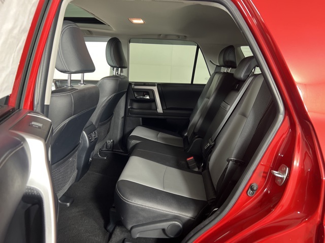 2022 Toyota 4Runner SR5 Premium photo 23