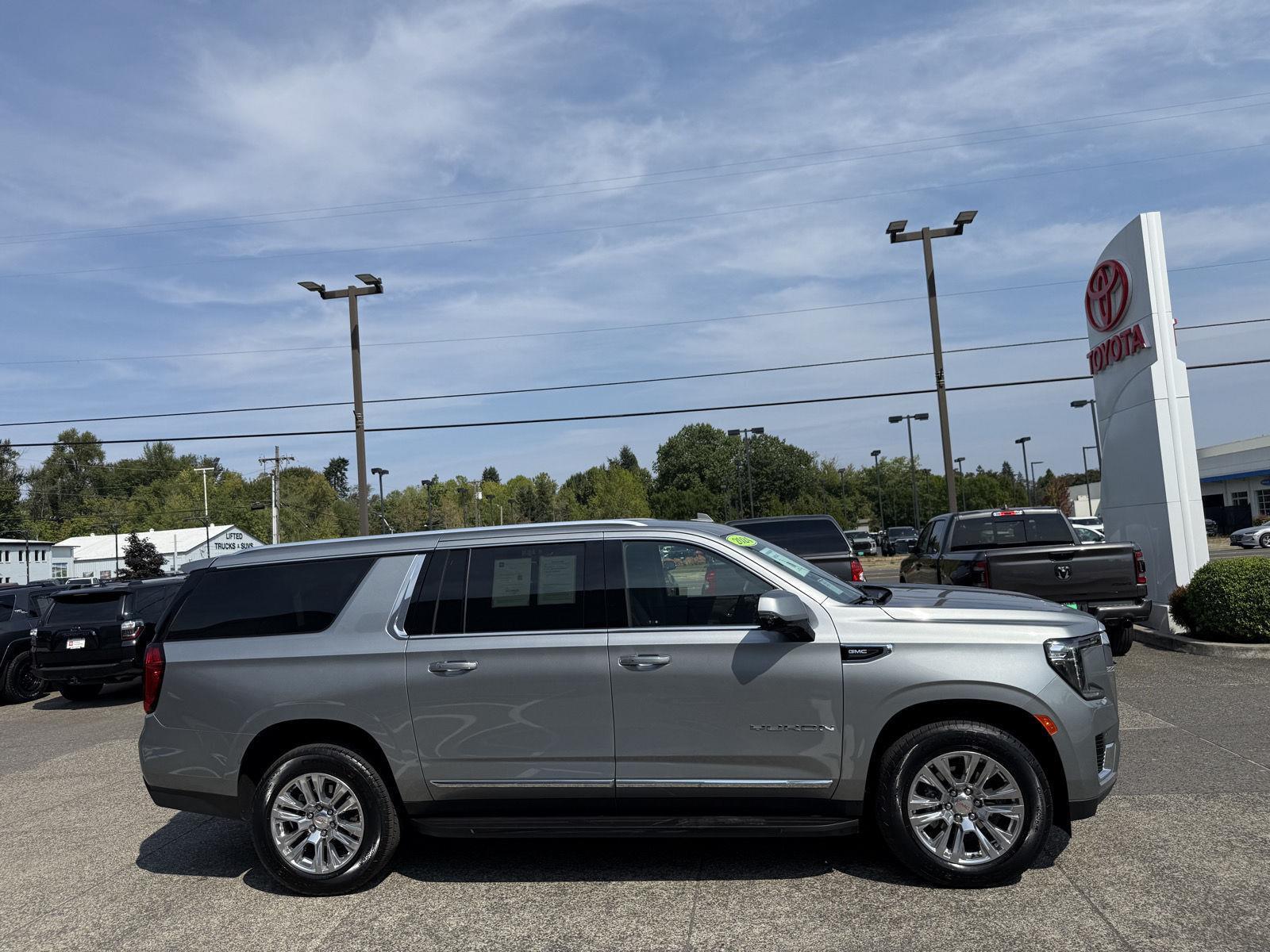 2024 Gmc Yukon XL SLT photo 7