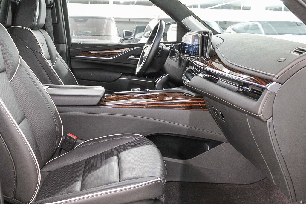 2024 Cadillac Escalade Premium Luxury photo 19