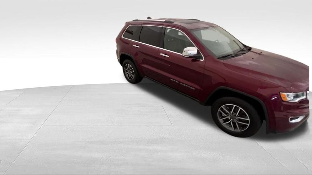2021 Jeep Grand Cherokee Limited photo 3