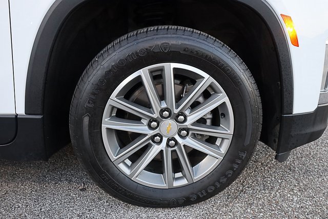 2023 Chevrolet Traverse Cloth photo 13