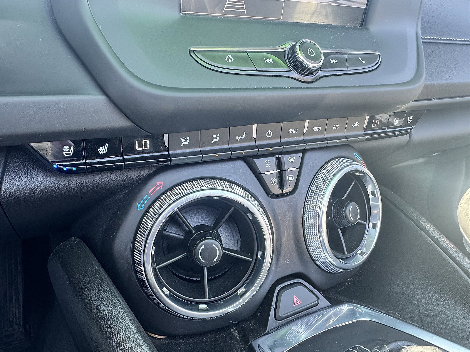 2023 Chevrolet Camaro 2LT photo 17