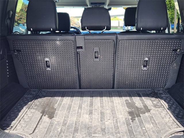2024 Land Rover Defender 110 S photo 14