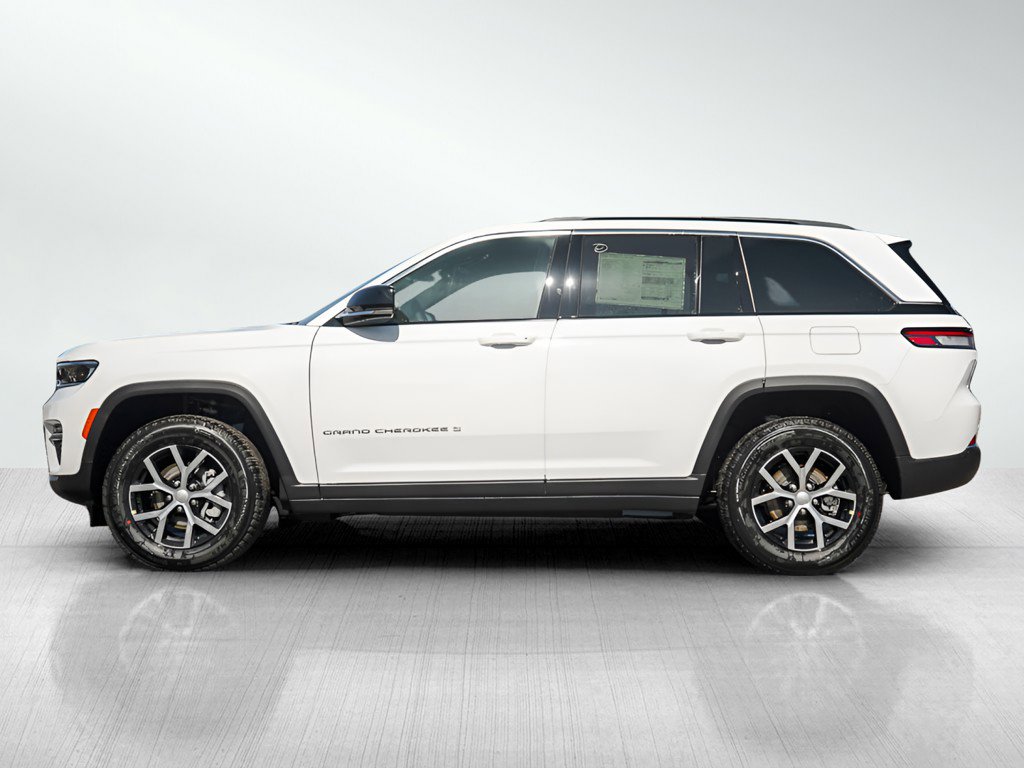 2025 Jeep Grand Cherokee Limited photo 3