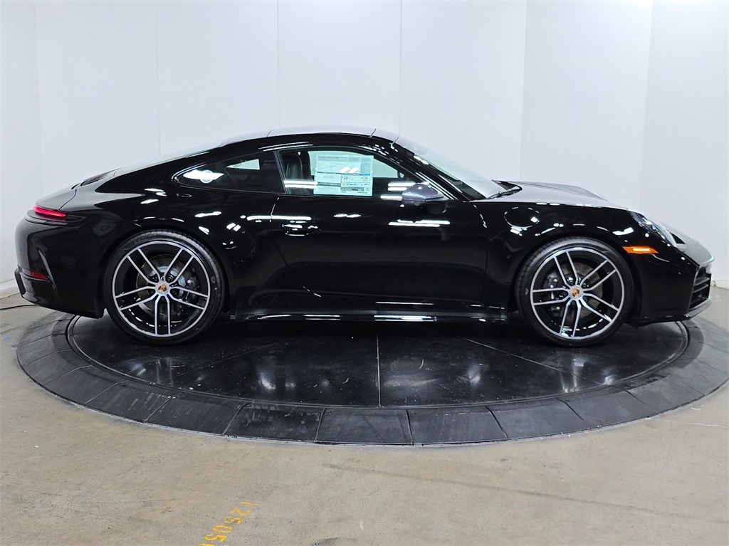 2026 Porsche 911 T photo 6