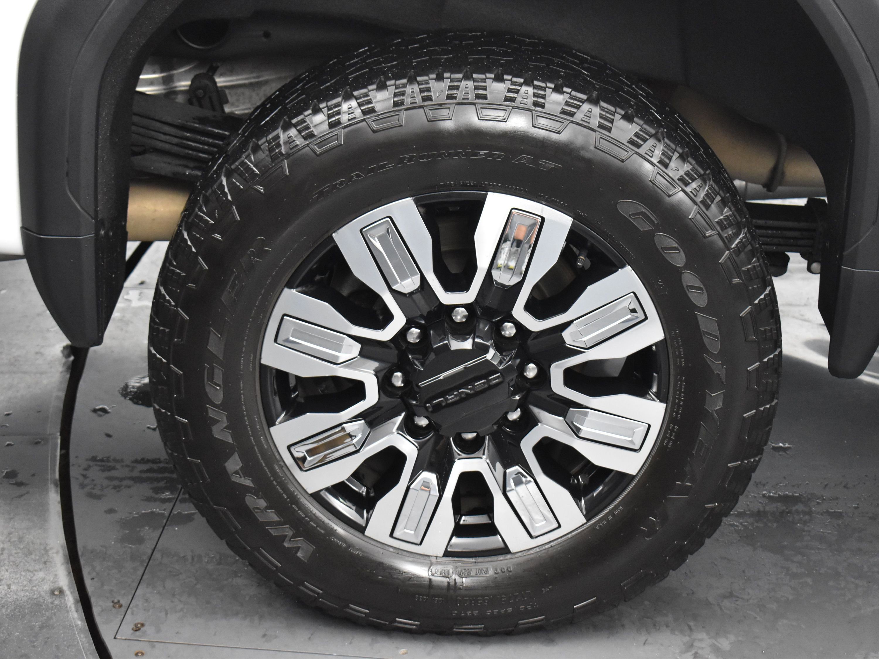 2024 Gmc Sierra 2500 HD Denali photo 38