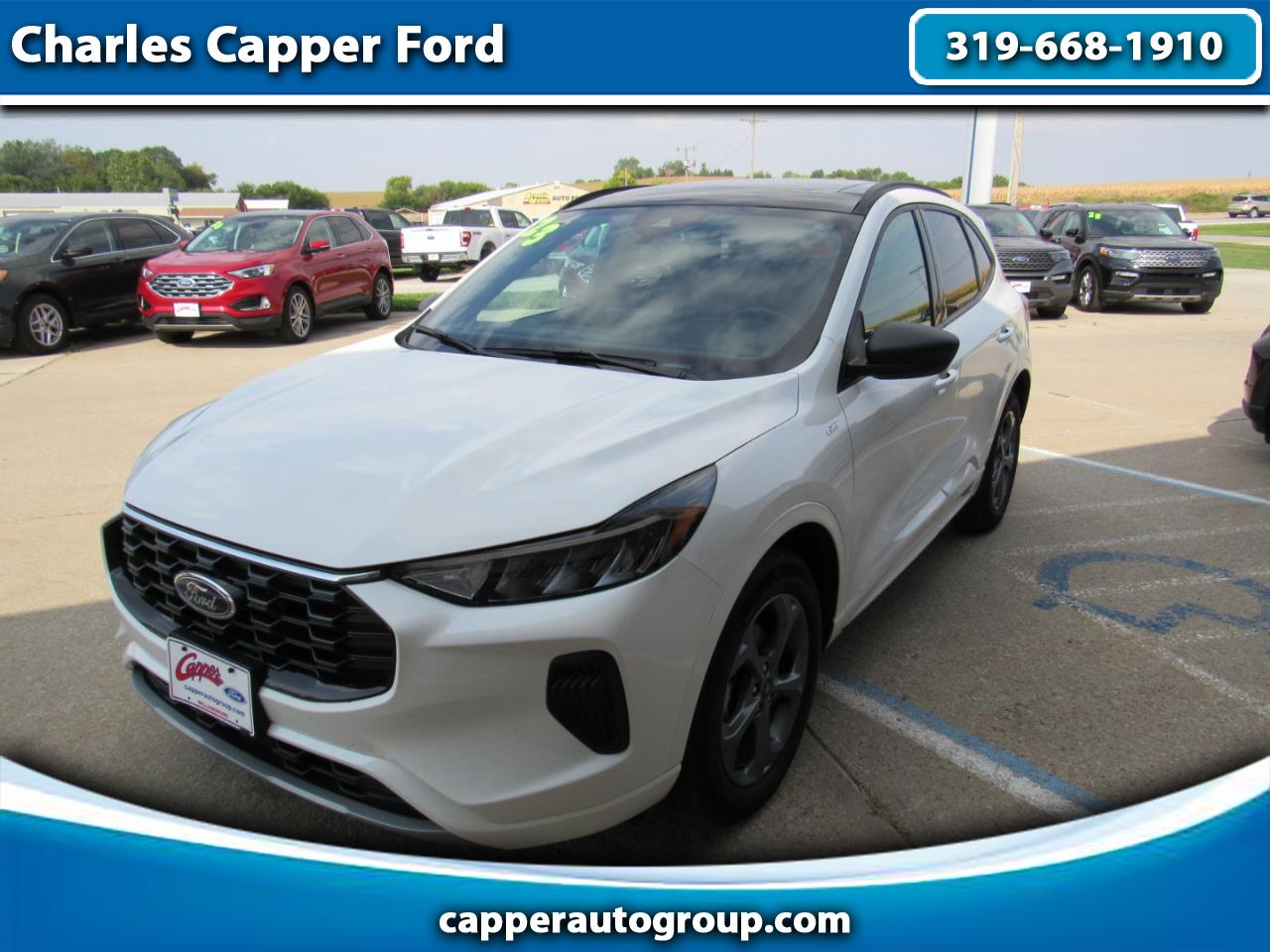 2023 Ford Escape ST-Line's photo