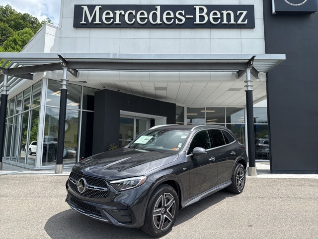 2025 Mercedes-Benz GLC Base's photo