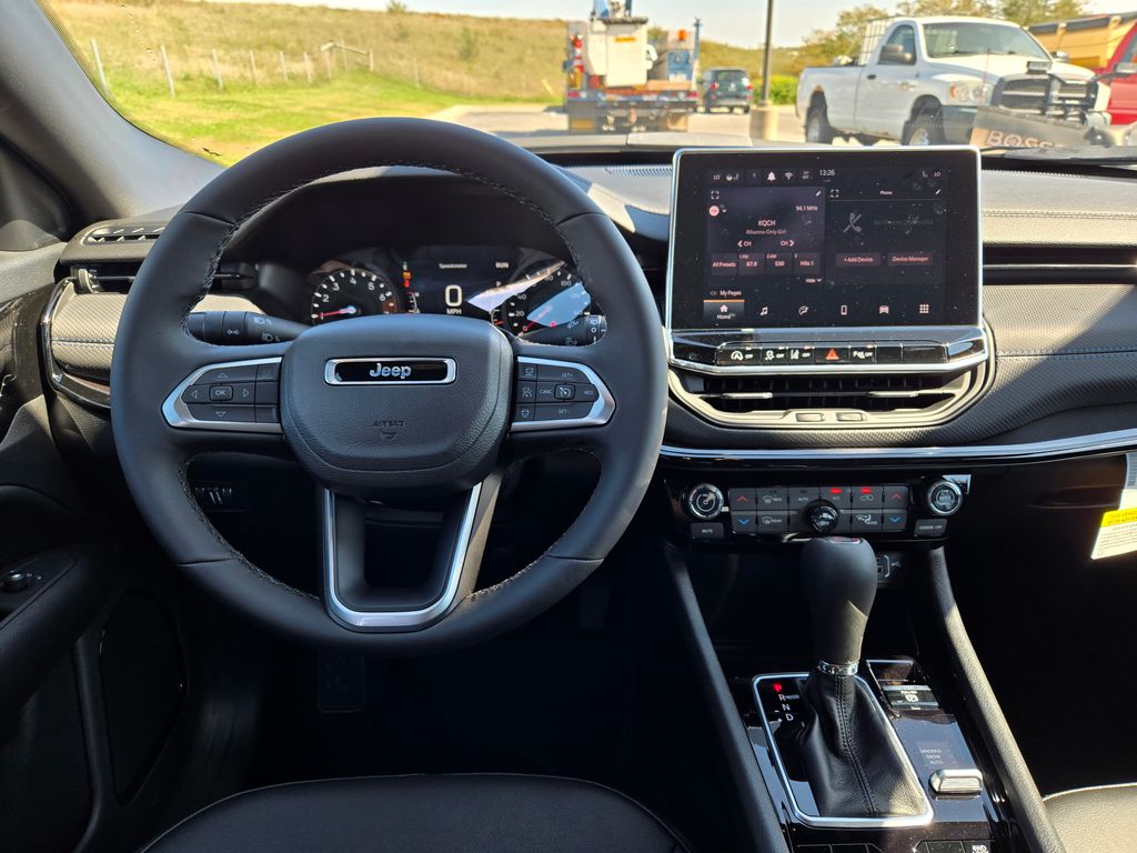 2026 Jeep Compass Limited photo 16
