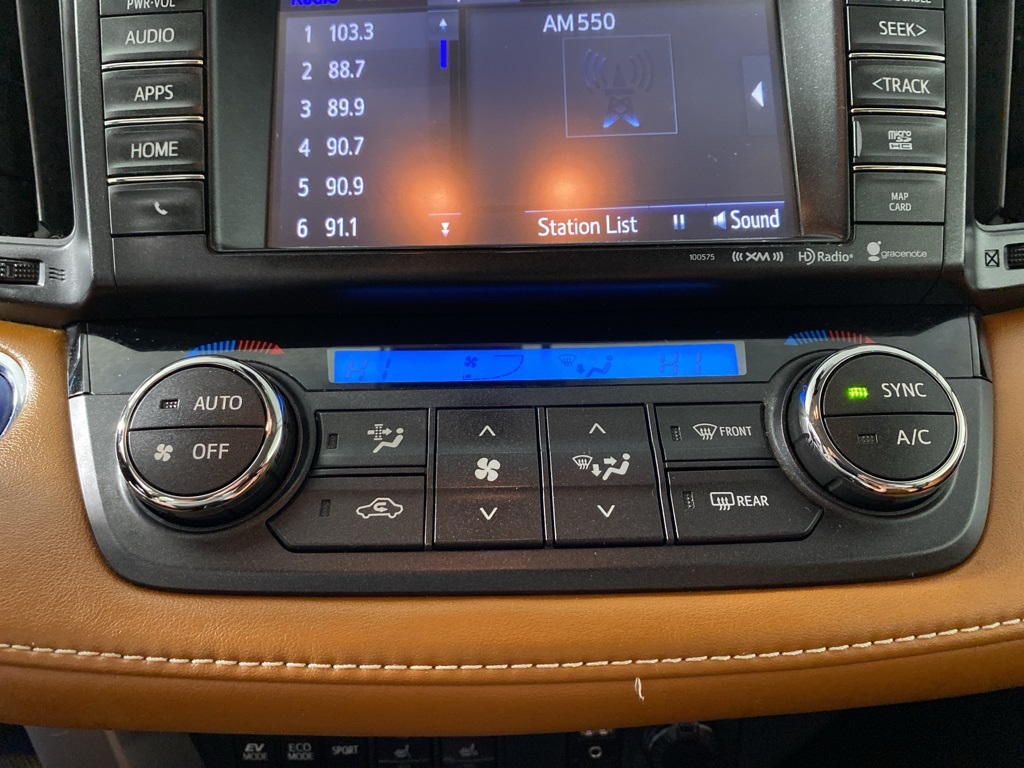2017 Toyota RAV4 Hybrid Limited photo 17