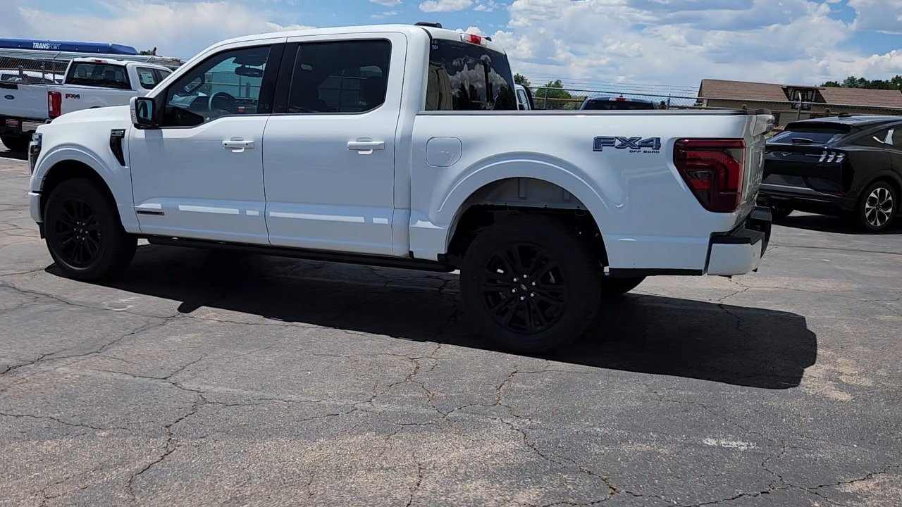 2025 Ford F-150 Platinum photo 4