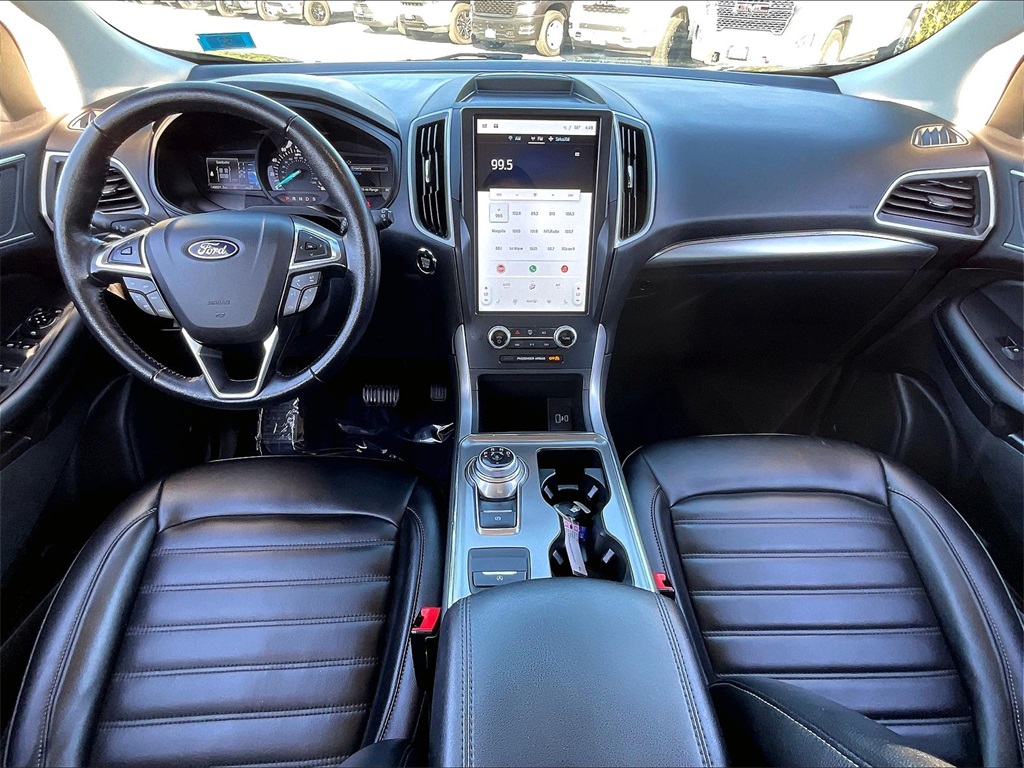 2022 Ford Edge SEL photo 20