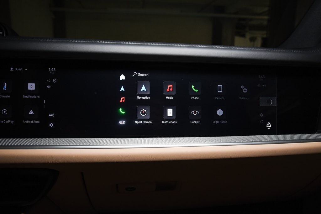 2025 Porsche Cayenne photo 23