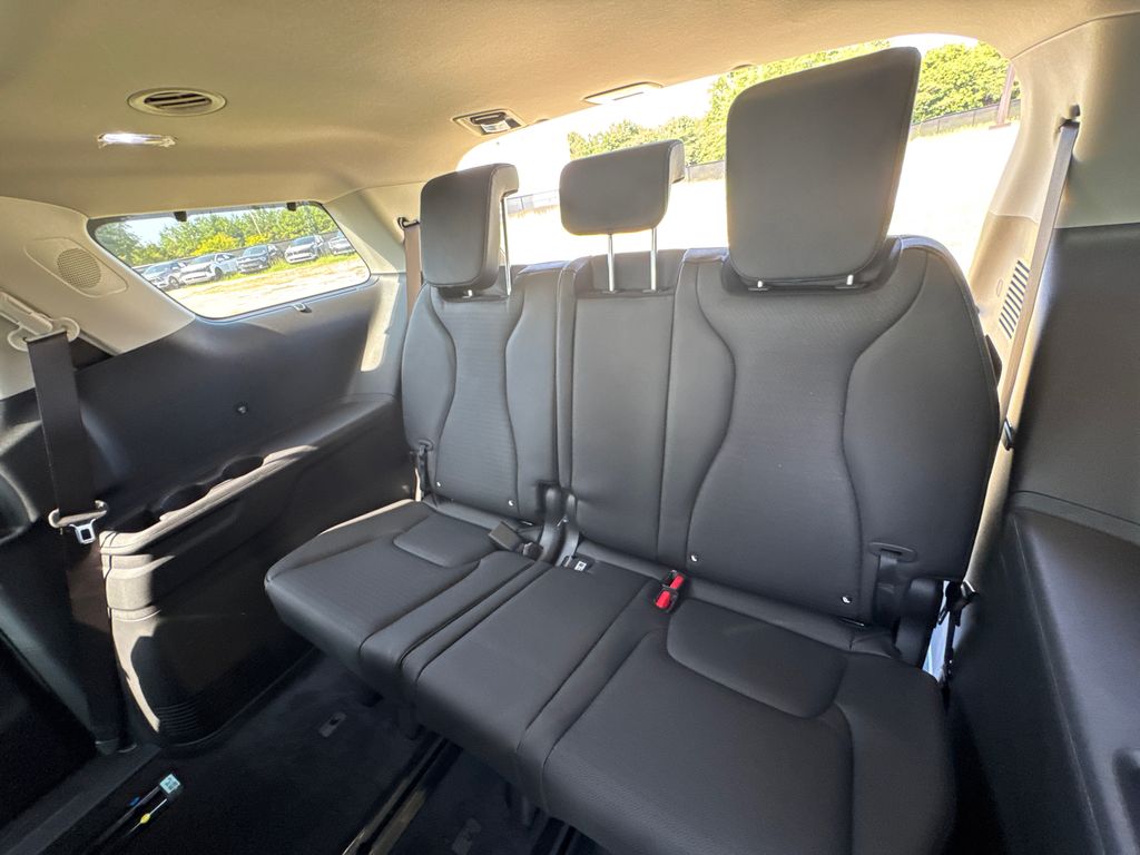 2026 Kia Carnival SX Prestige photo 19