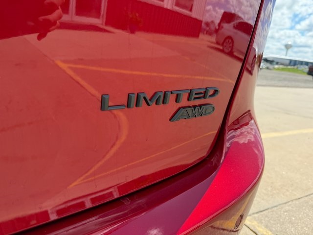 2026 Chrysler Pacifica Limited photo 9