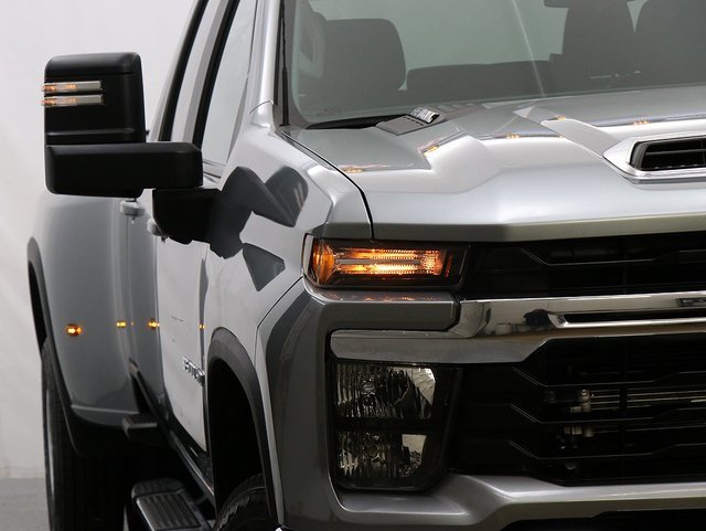 2024 Chevrolet Silverado 3500HD LT photo 4