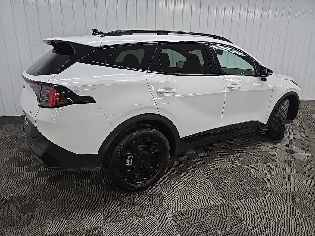 2026 Kia Sportage X-Line photo 2