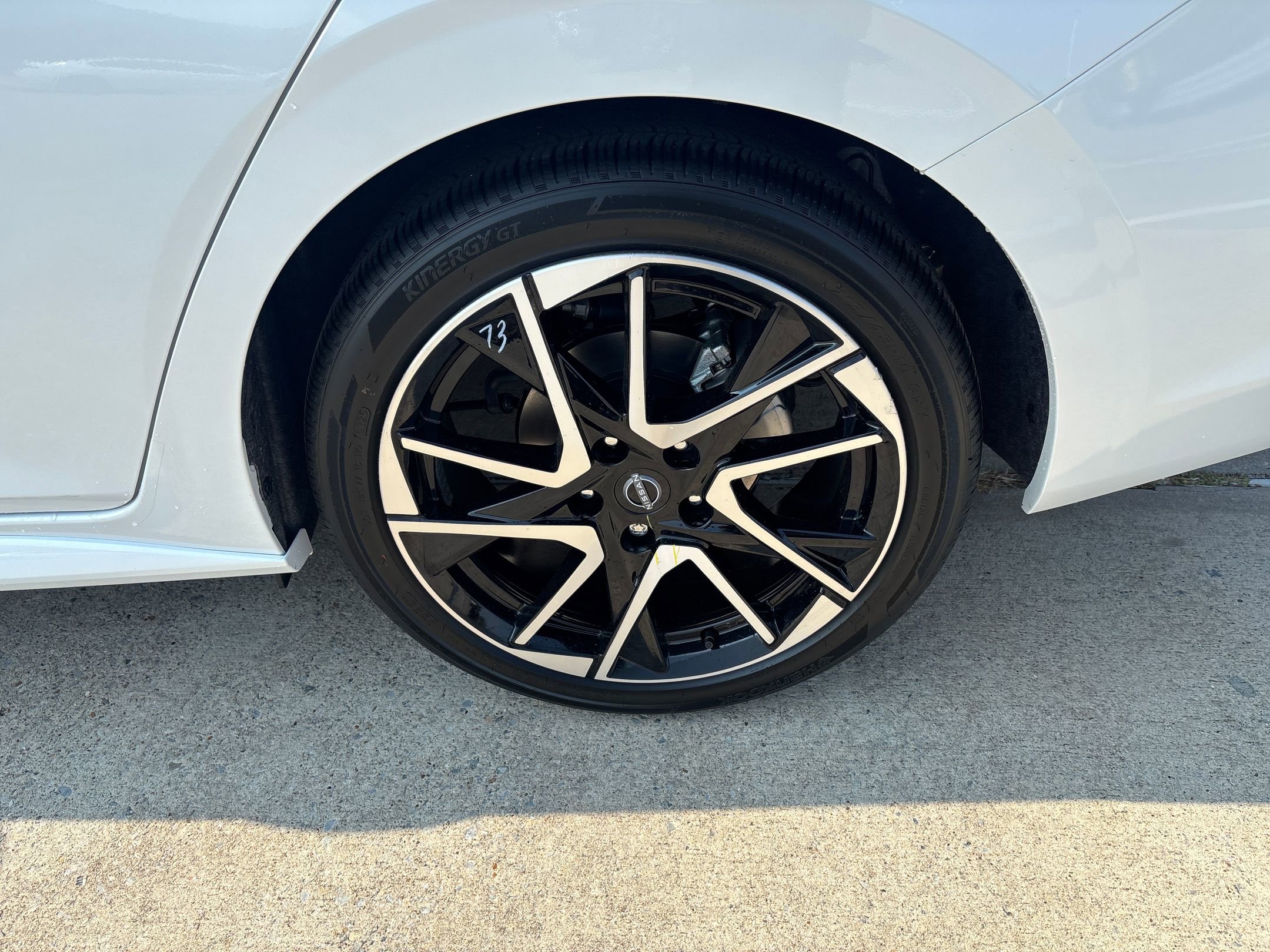 2025 Nissan Sentra SR photo 12