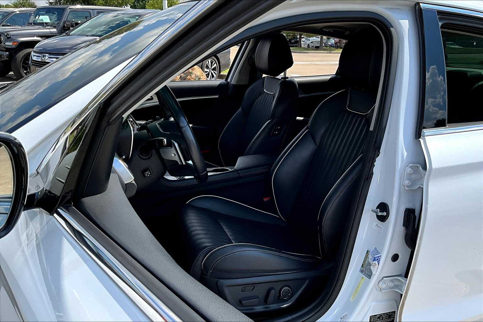 2019 Genesis G70 3.3T Advanced photo 6