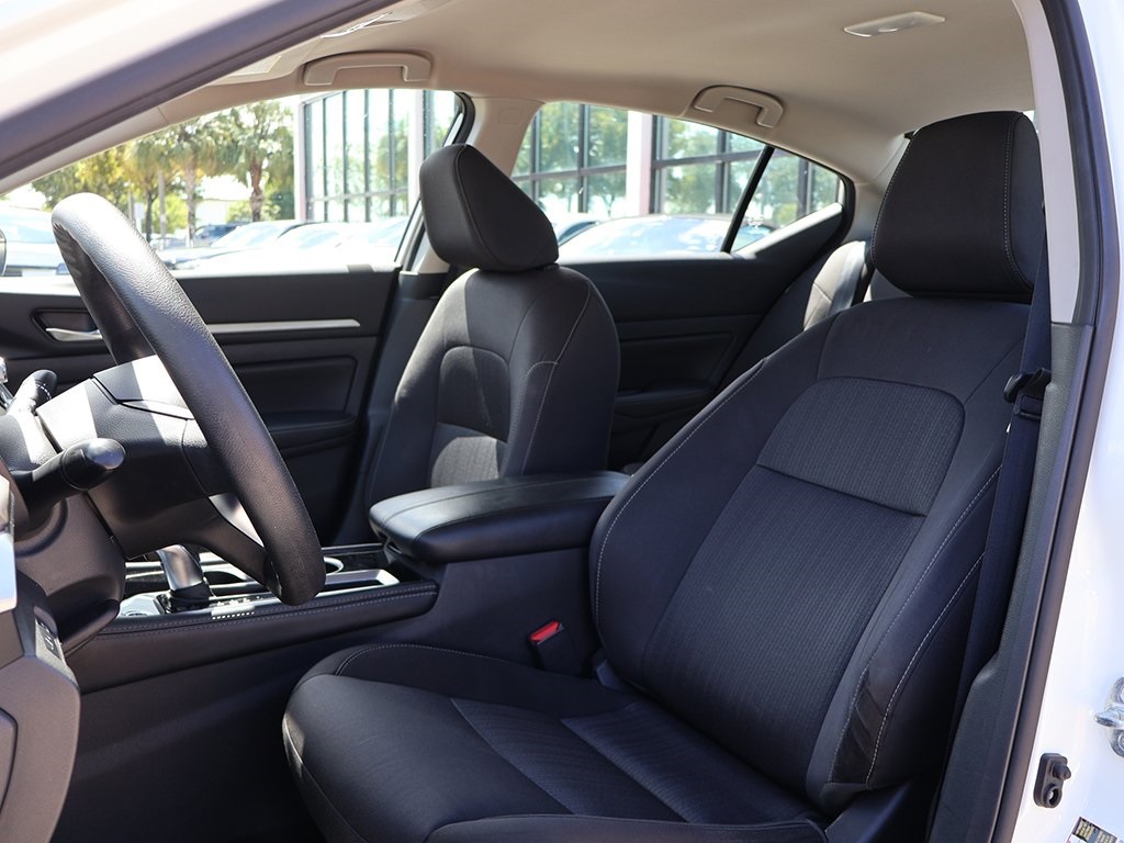 2023 Nissan Altima 2.5 SV photo 26
