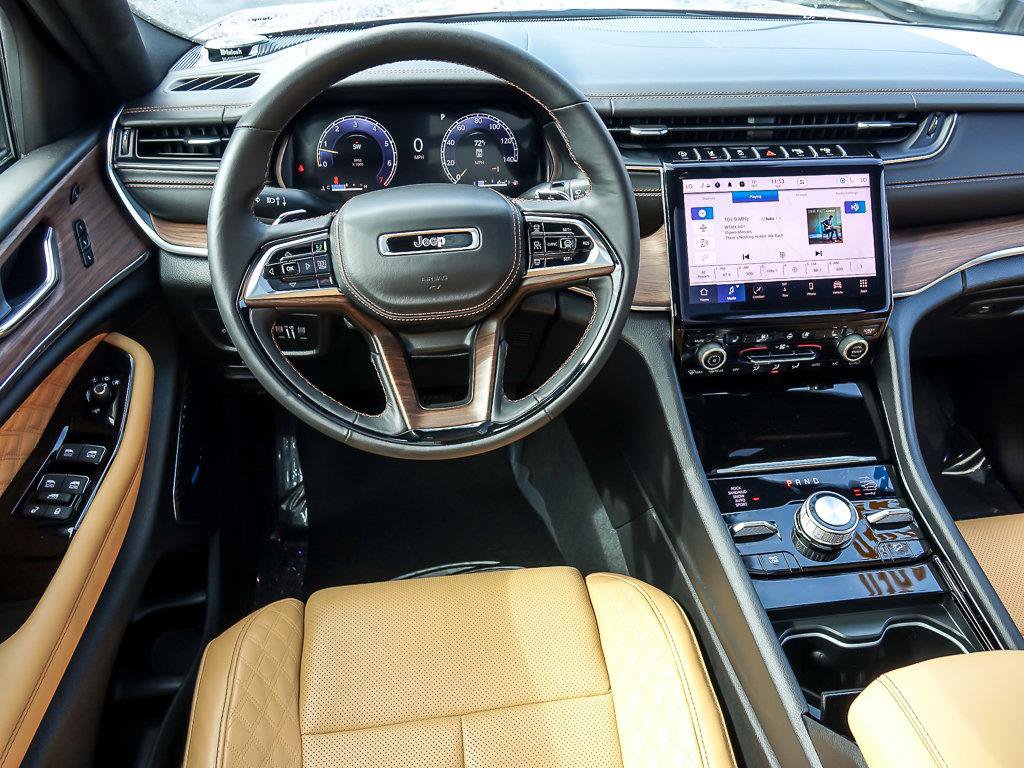 2025 JEEP GRAND CHEROKEE - Image 15