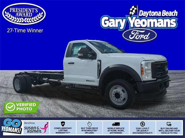 2026 Ford F-550 Super Duty Chassis Cab XL's photo
