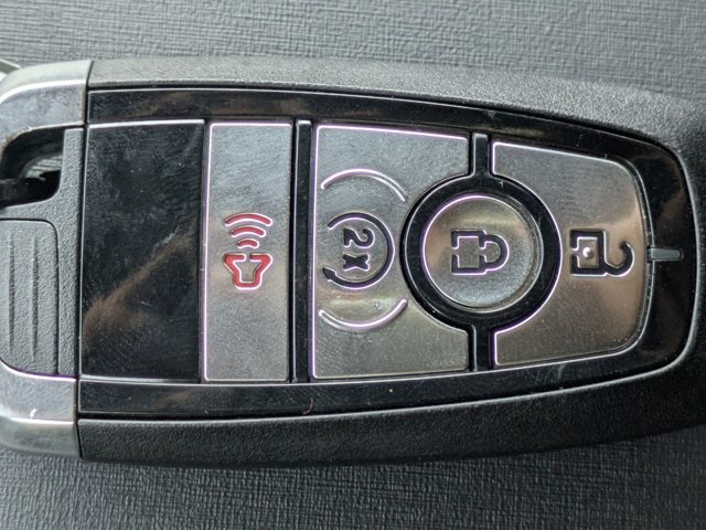2025 Ford Bronco Outer Banks photo 32