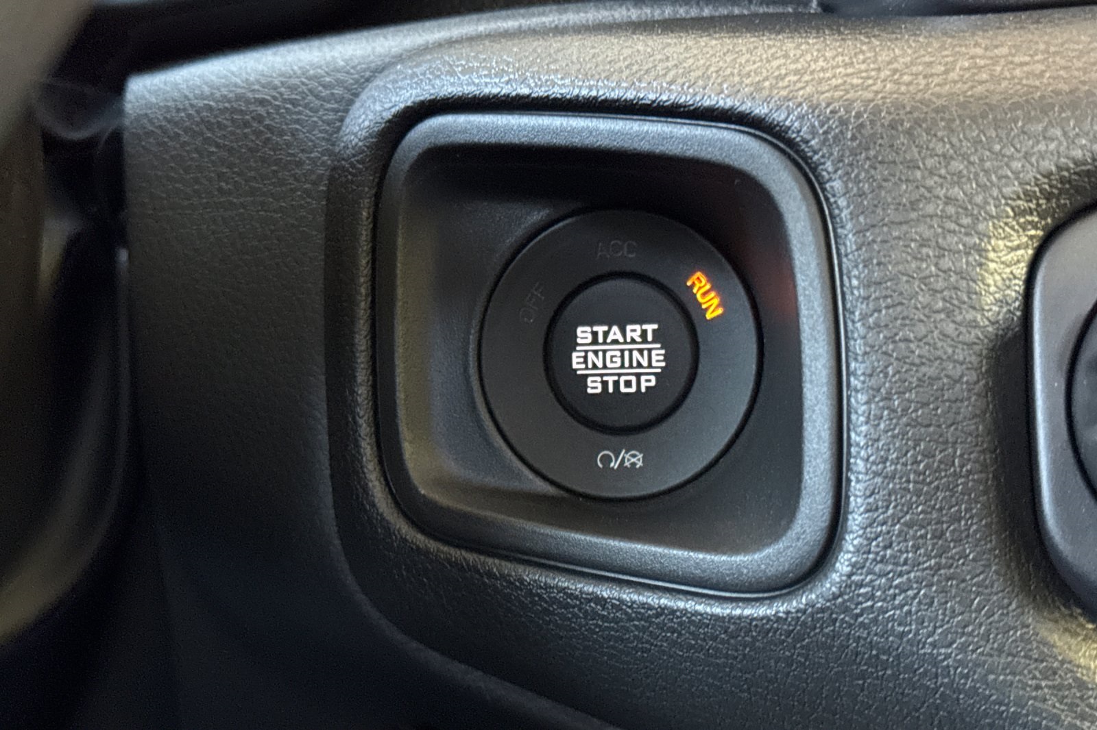2025 Jeep Wrangler Sport photo 20