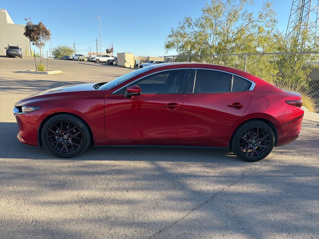 2022 Mazda Mazda3 Preferred photo 2