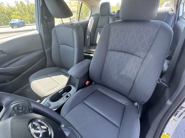 2026 Toyota Corolla LE photo 10