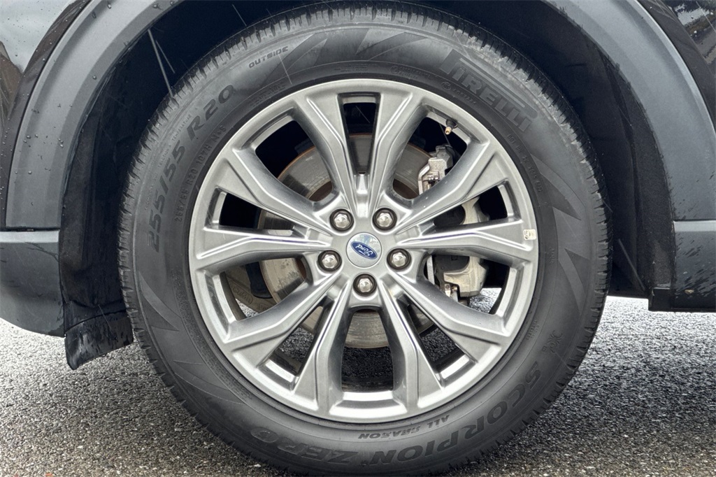2023 Ford Explorer Limited photo 10