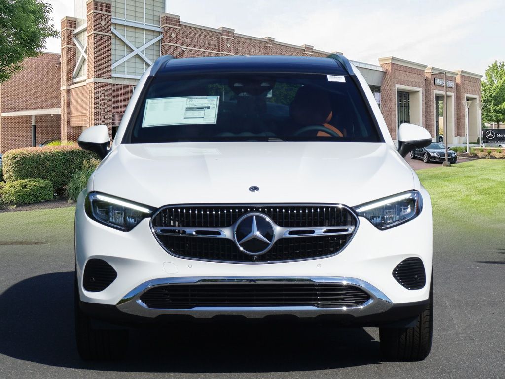 2026 Mercedes Benz GLC 300 photo 2