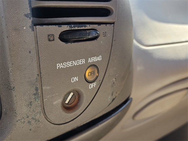 1998 Ford F-150 Lariat photo 19