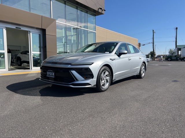 2025 Hyundai Sonata SE photo 3