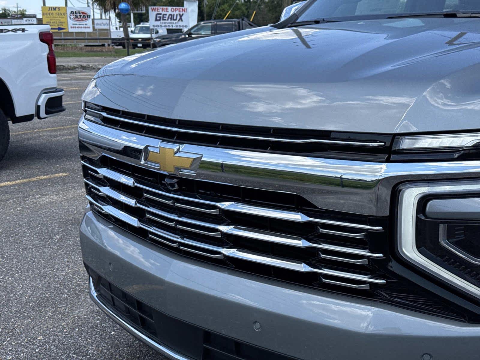 2025 Chevrolet Tahoe Premier photo 3