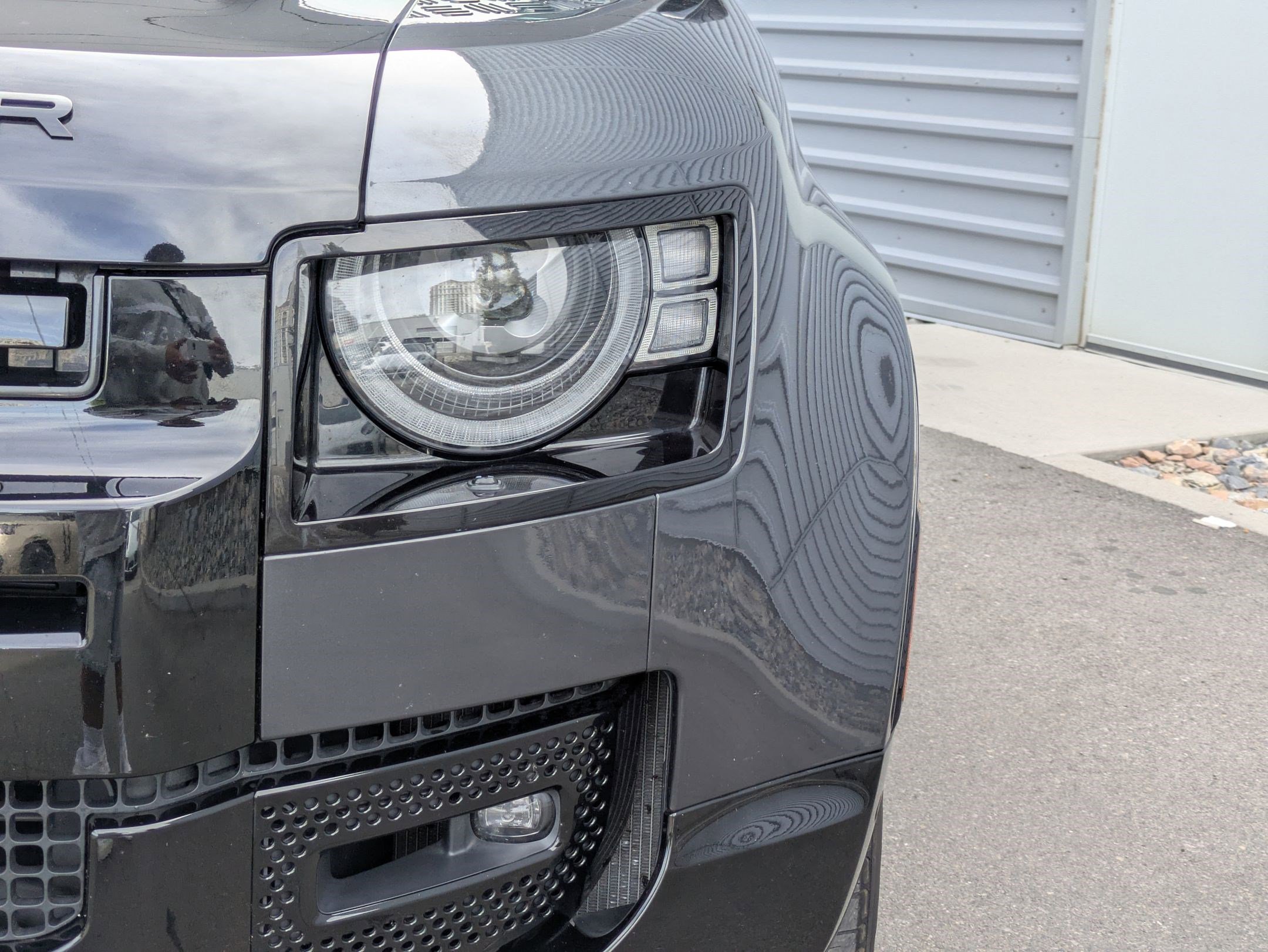 2023 Land Rover Defender 110 photo 8
