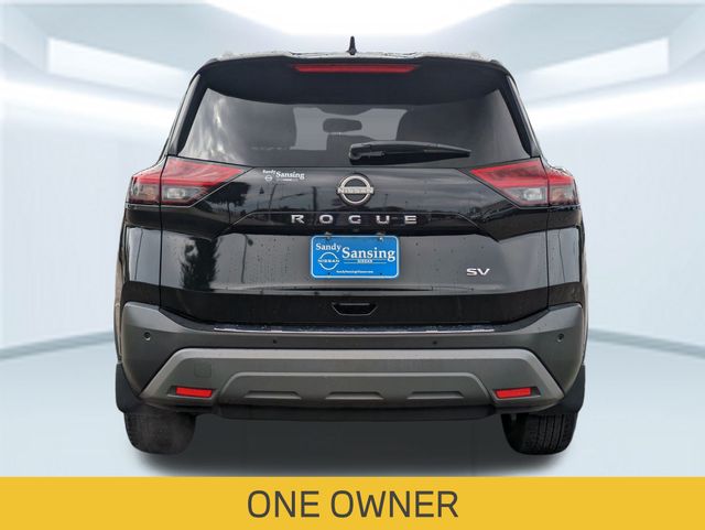 2022 Nissan Rogue SV photo 4