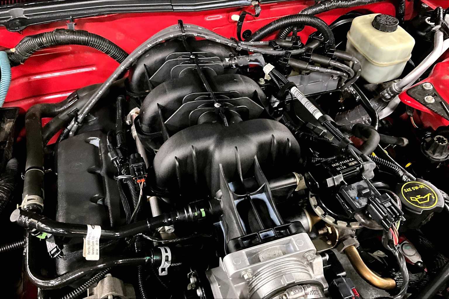 2006 Ford Mustang Convertible photo 29