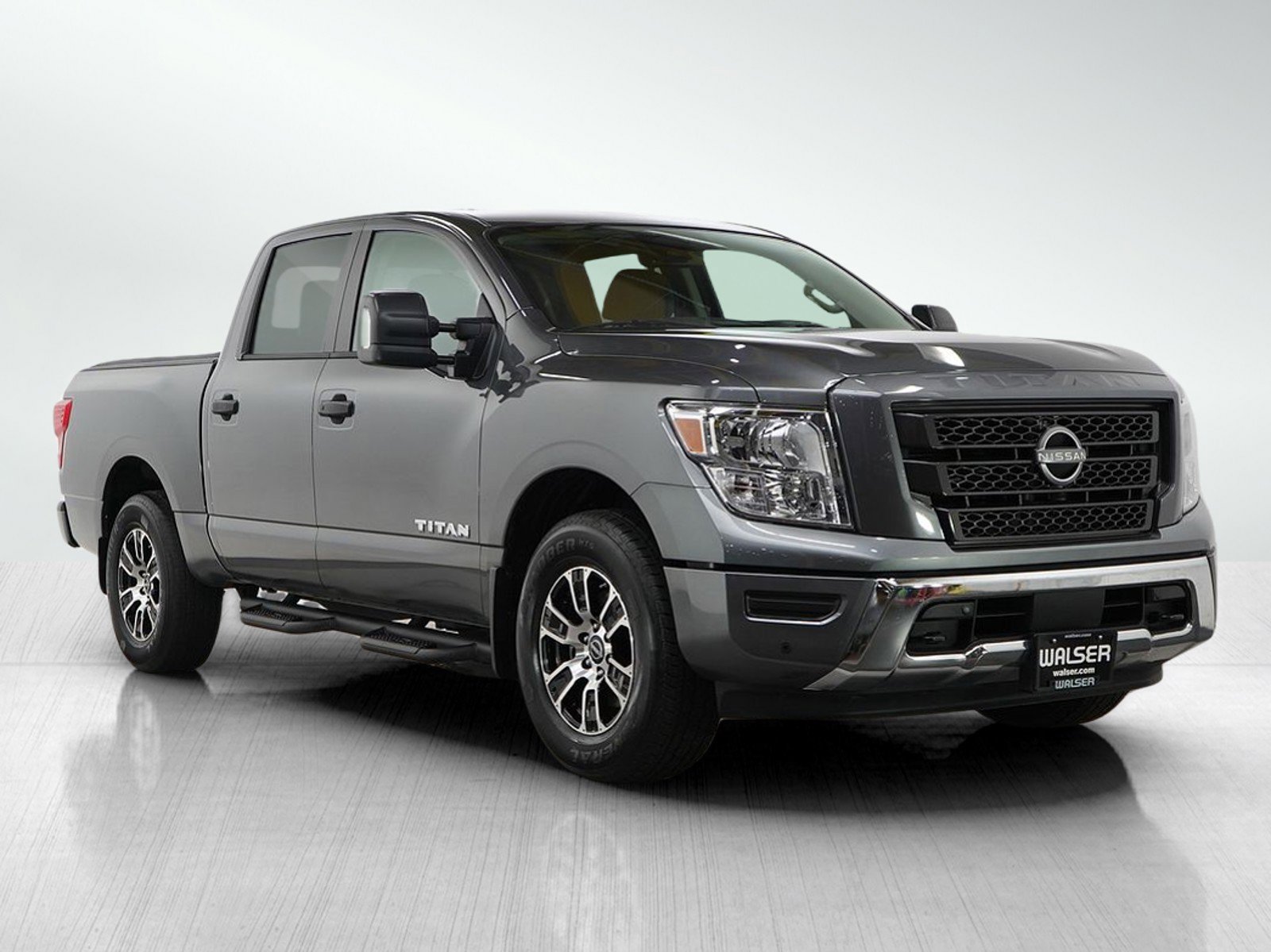 2024 Nissan Titan SV photo 7