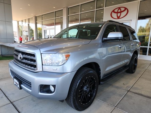 2013 Toyota Sequoia SR5 photo 4