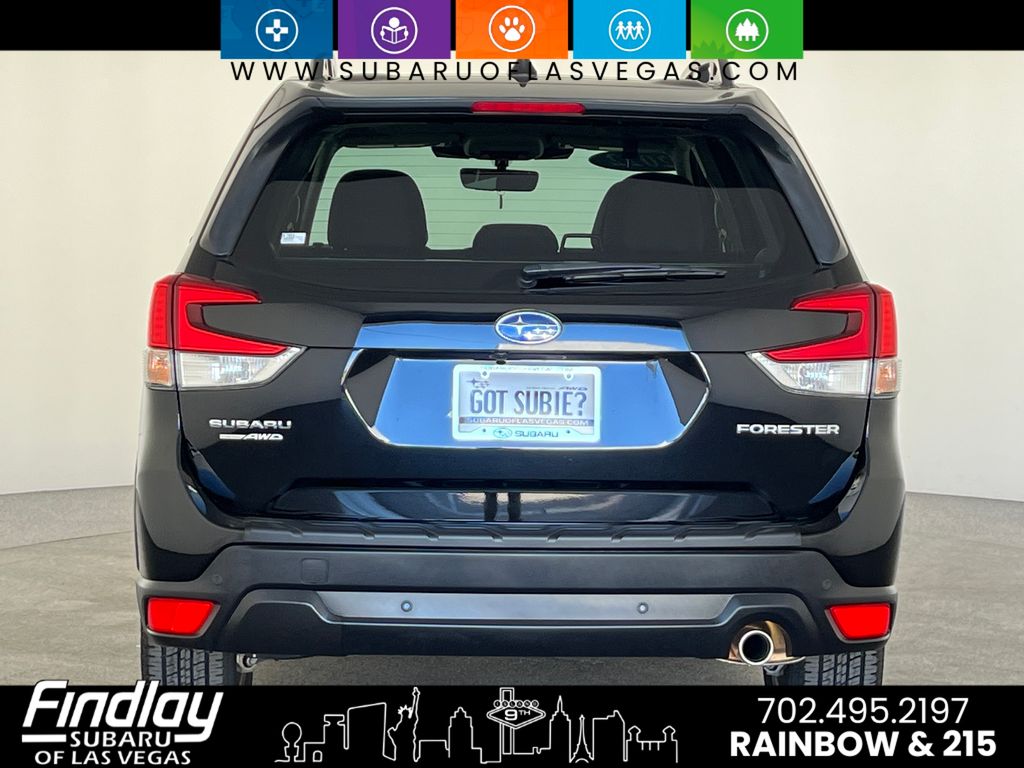 2022 Subaru Forester Limited photo 4